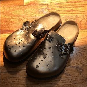 Betula➖Gold Bedazzled Clog➖Size 12